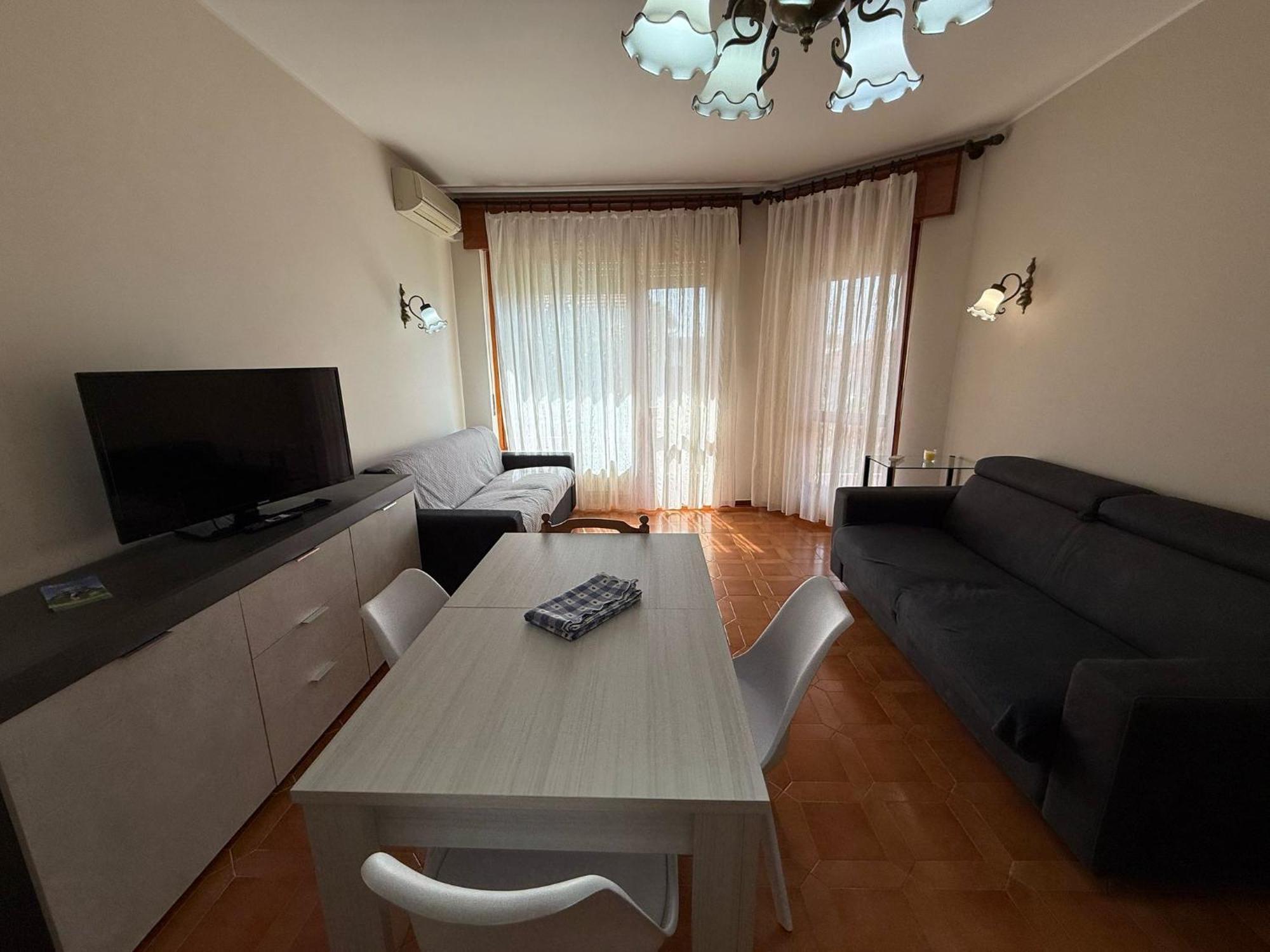 Wh - Appartamento Siccardi In Zona Residenziale Con Posto Auto Sanremo Exterior photo